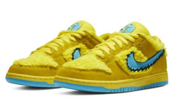 Sexy Nike SB Dunk Low Grateful Dead Bears Yellow for Sale