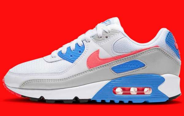 The Latest OG Women’s Colorway Nike Air Max 90 Infrared Releasing Soon