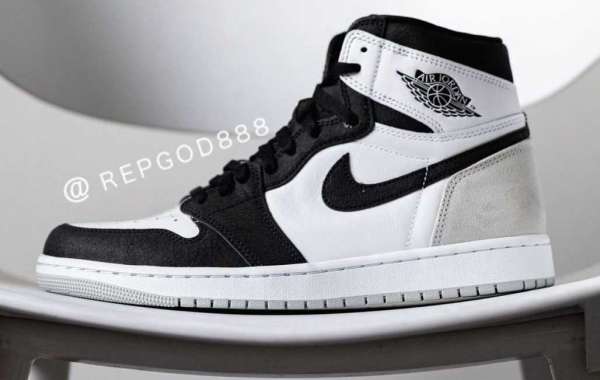 555088-108 Air Jordan 1 High OG "Stage Haze" will be released on May 14, 2022