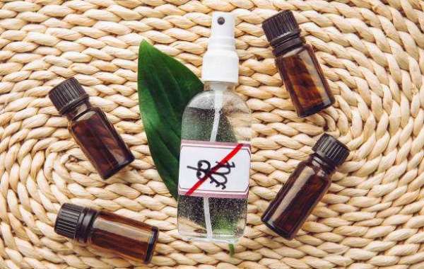 Keep Bugs at Bay with Natural Essential Oil Repellents