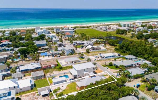 Waterfront properties in Miramar Beach