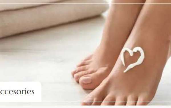 Natural Foot Care: How To Achieve Moisturized Feet?